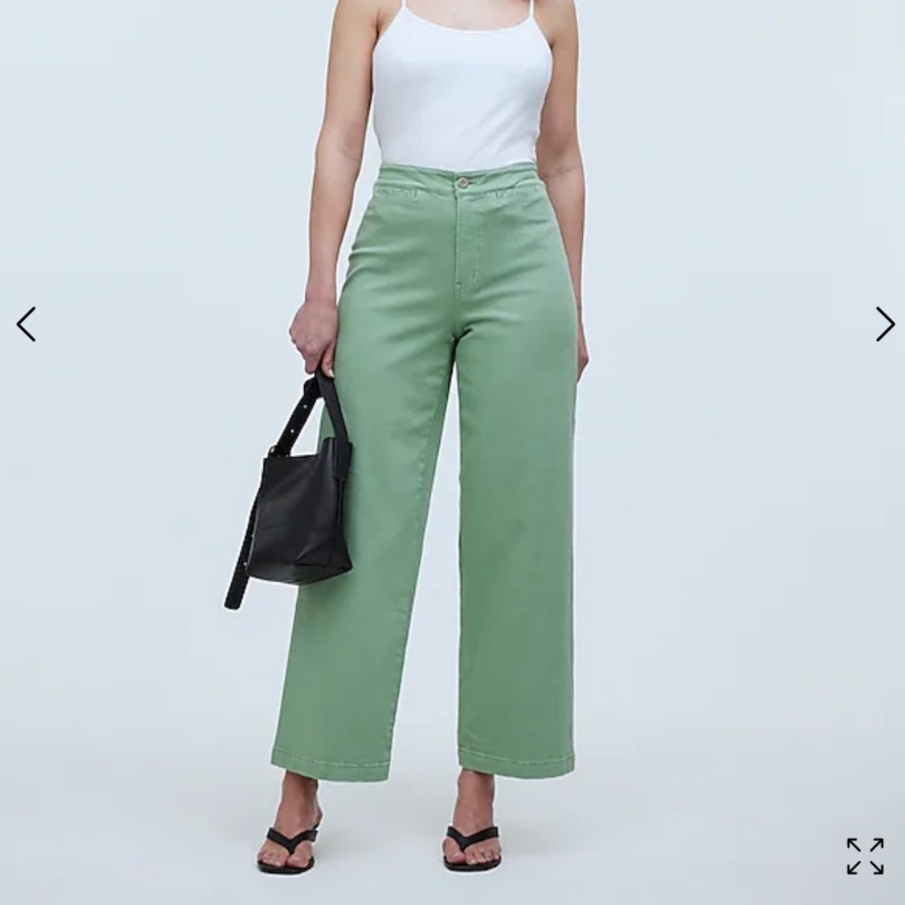 Madewell The Petite Curvy Emmett Wide-Leg Crop Pant in Garment Dye: Welt Pocket